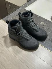 asics ゴアテックス安全靴 ピエドモントグレー×バーチ 27.5cm - メルカリ