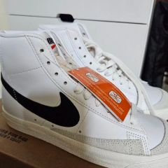 超貴重！】Nike ゼブラ柄 ウィンドブレーカー - メルカリ