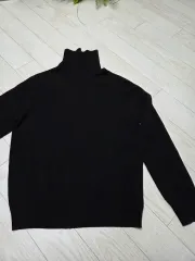 ウール100% 黒 タートルネック 長袖ニット