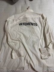 VETEMENTS ヴェトモン ロゴジャガード長袖シャツ XS - メルカリ