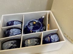 香蘭社 ルリ 薔薇 2人用 茶器セット 茶の間 瑠璃 箱入り - メルカリ