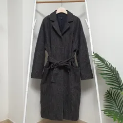 コスcos ヘリンボーン ウール ベルト ロングコートのサムネイル