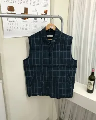 BALMAIN Bロゴ ダックダウン CHECK ダウン BEST ベストのサムネイル