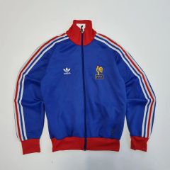 アディダス 希少 フランス代表 トラックジャケット 2XL K0396 アディダス 希少 フランス代表 トラックジャケット 2XL K0396 - メルカリ