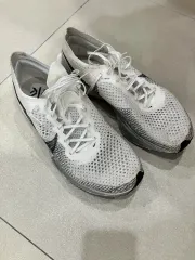ナイキ ヴェイパーフライ 3 275