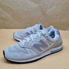 ニューバランスCM996UM2 オフホワイト 26cm - メルカリ