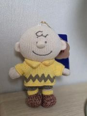 ユニバーサルスタジオジャパン チャーリーブラウンぬいぐるみ
