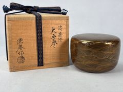茶道具　越前塗　中出松峰作　螺鈿装飾　遠山桜蒔絵　桜中次　棗　共箱　V　6433 楽天市場】【茶道具/なつめ茶器】 夜桜蒔絵中棗 少庵好写 翁春作 共箱