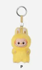 Labubu ミニ イニシャル ぬいぐるみ キーリング P