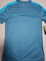 ナイキ トレーナー Tシャツ