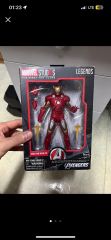 marvel ドミノ アクリルキーホルダー アイアンマン - メルカリ