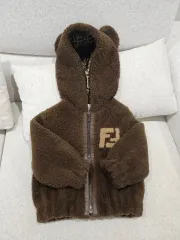新品 FENDI フェンディ キッズ ベイビー FF パータン クマ クマ ドール ボア フリース フリース ジャケットのサムネイル