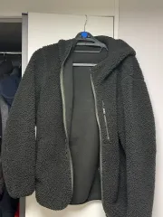 ユニクロ 緑色 ボア フリース ジップアップのサムネイル