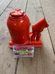 １５トン ダルマジャッキ 油圧ジャッキ　ボトルジャッキ