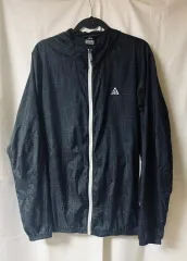 ナイキ ACG 軽量ウィンドブレーカー (XL)