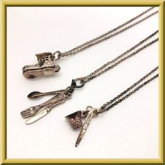 925刻印 ナイフとフォークとスプーン シルバーチャーム ペンダント old 
