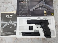 Carbon8 CZ75 2nd ラバーグリップ co2 ガスブローバック - メルカリ