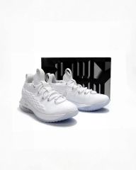 残りわずか】Nike バスケットボールシューズ ライムグリーン 28cm