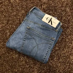 32 カルバン・クライン ウォッシュ デニム パンツ