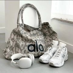 Alo yoga シルバー トートバッグ 軽量 ジム ヨガ 旅行 エコバッグ