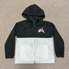 5-6 NIKE ジョーダン ウィンドブレーカー ジュニアのサムネイル