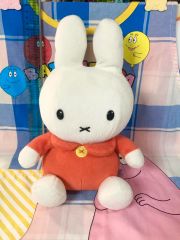 ミッフィー ぬいぐるみ オレンジ服 超特大サイズ70㎝ - メルカリ