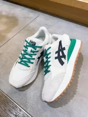 正規品 新品 31万円 onitsuka tiger オニツカタイガー スニーカーのサムネイル