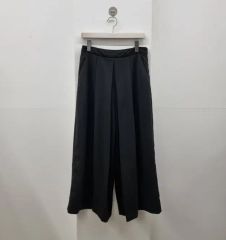ERIKA CAVALLINI アシンメトリー プリーツ パンツ イタリア製 - メルカリ