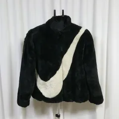ナイキ レディース ファー ジャケット 100 オススメ