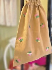 蓮の花刺繍 巾着型 ハンドバッグ ショルダー - メルカリ
