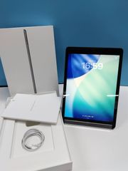 iPad 第9世代Wi-Fi 256GB シルバー 箱、説明書、ケーブル付 - メルカリ