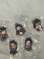 鬼滅の刃 キャラクター ゴム キーホルダー ガチャ 新品 出品 日本現地 １個