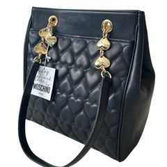 MOSCHINO ハンドバッグ ハート エンボス キルティング ラムレザー ロゴ 
