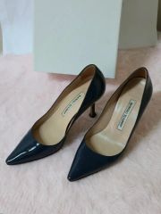 MANOLO BLAHNIK ブラック パンプス 37 23-23.5㎝相当 - メルカリ