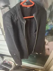 ARMANI EXCHANGE ブラック ニット ジップアップ カーディガン (95) 出品