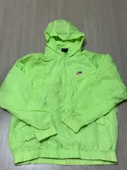 NIKE ウィンドブレーカー Anorak（アノラック）