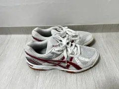ロテリブレビュースポーツシューズ asics 235のサムネイル