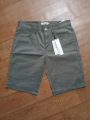 Calvin Klein Jeans カーキ ハーフパンツ