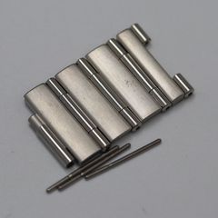 オメガ OMEGA 純正品 4コマ（ピン付き） - メルカリ