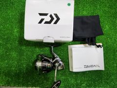 美品 ダイワ 12イグジスト 2004H ハイギア　アクリスタ　エリアトラウト 美品 ダイワ 12イグジスト 2004H ハイギア アクリスタ エリアトラウト