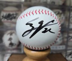 読売ジャイアンツ 2024優勝記念ボール・吉川尚輝選手サインボール