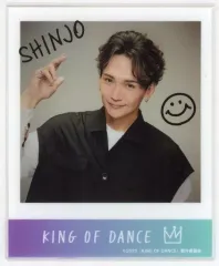 【中古】キャラカード 丘山晴己(真城博一)/ロゴ：グラデーション ランダムポラロイド風アクリルカード 「舞台 KING OF DANCE」