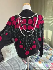 洗練フラワー ルーズフィット ニット