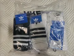 アディダス 靴下 出品 (新品)