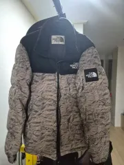 THE NORTH FACE ホワイトラベル ヌプシダウンジャケットのサムネイル