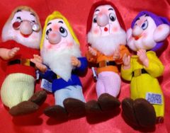 希少ヴィンテージ1980年代】城タグ付き ディズニー白雪姫7人の小人3人