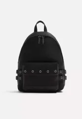 ZARA ハイテック バックパックのサムネイル