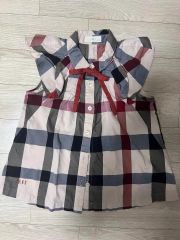 ☆新品未使用タグ付Burberryノースリーブシャツ 4Y/104 - メルカリ