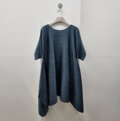 極美品 プリーツプリーズ ロングワンピース 横プリーツ イッセイミヤケ