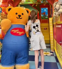 かわいいミッキーマウス オーバーオール